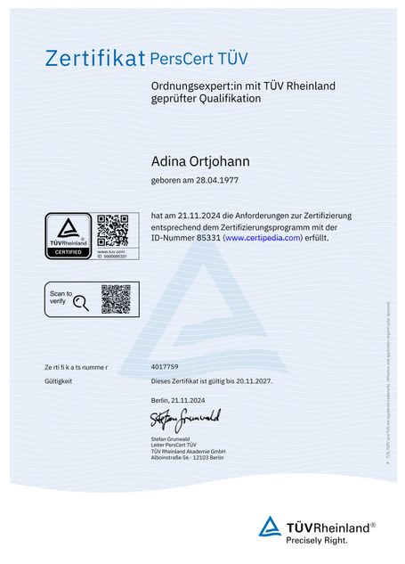 TÜV Rheinland Zertifikat: Adina Ortjohann, Ordnungsexpertin mit TÜV Rheinland geprüfter Qualifikation